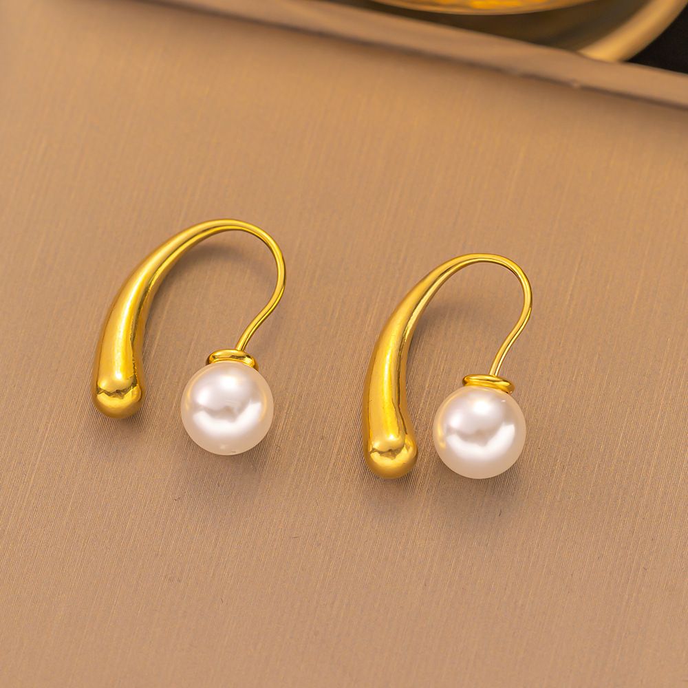 Circular Twisted Wire C-shaped With 2023 New Trendy And Non Fading Titanium Steel Wind Pearl Earrings_ipsvogv.com
