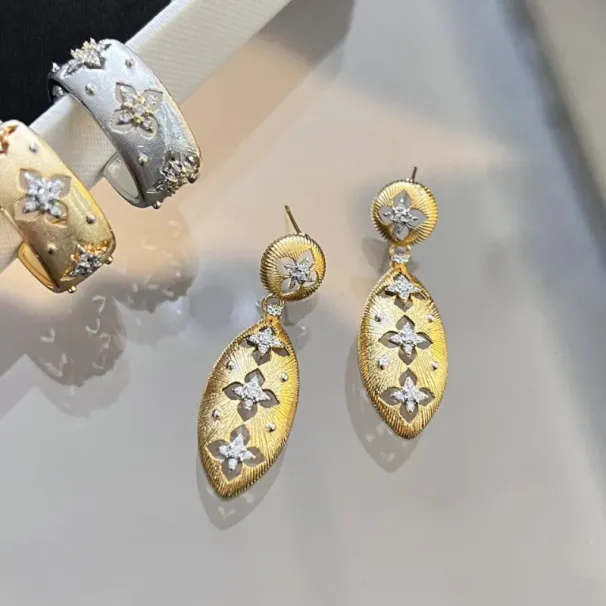 Italy Brand Clover Designer Bracelet Bangle Earrings Rings Necklace Jewelry Set Handmade Palace Style Hollow Gold Craft_ipsvogv.com