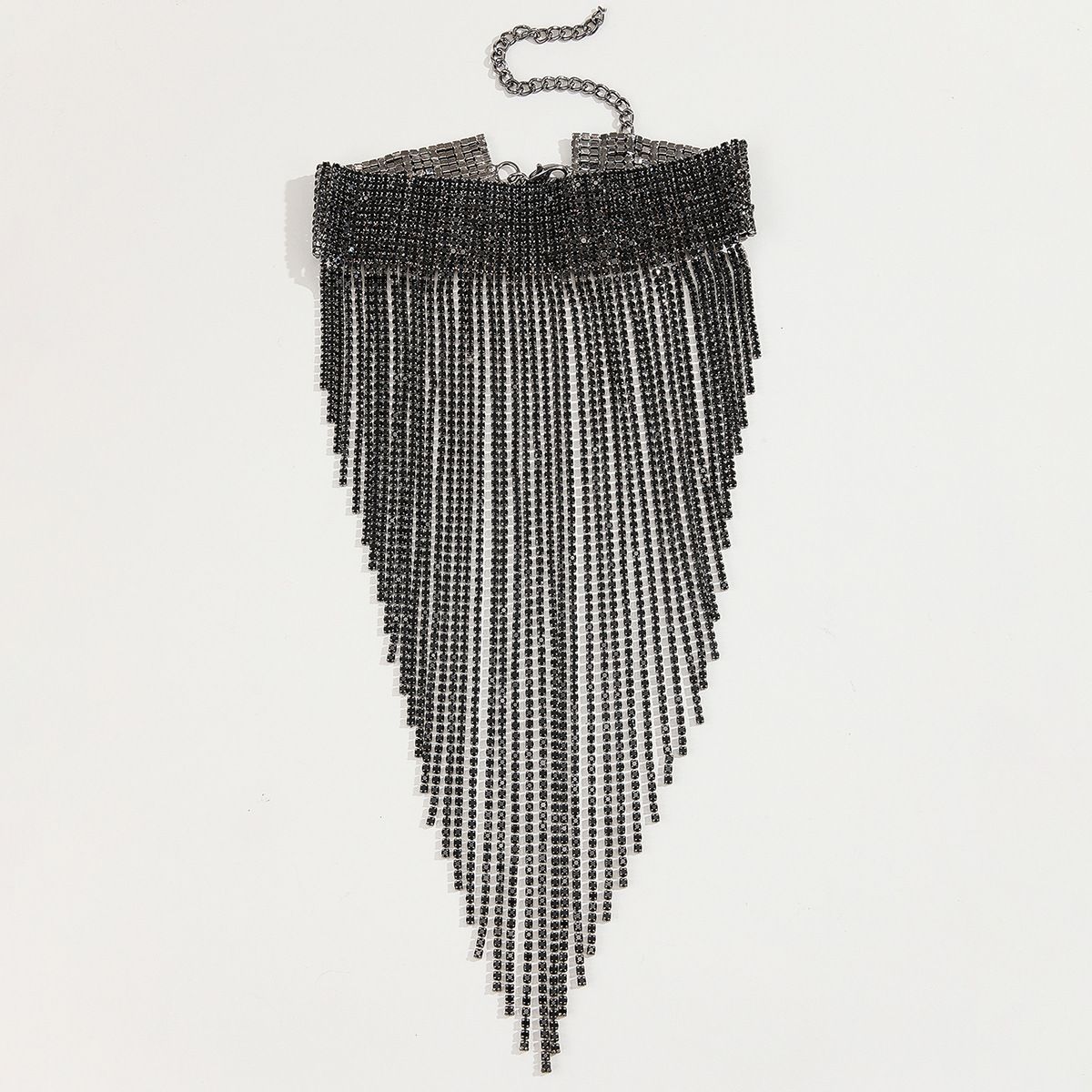 A New Style Pearl Long Tassel Rhinestone Necklace For Fashionable Brides_ipsvogv.com