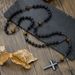 Hot Selling Natural Stone Black Gallstone Yellow Tiger Eye Iron Stone Cross Religious Men's Necklace Men's Hip Hop Necklace_ipsvogv.com