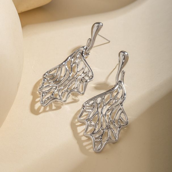 INS Light Luxury Metal Minimalist Style Gold-Plated Hollow Leaf Design Sense Drop Earrings For Women_ipsvogv.com