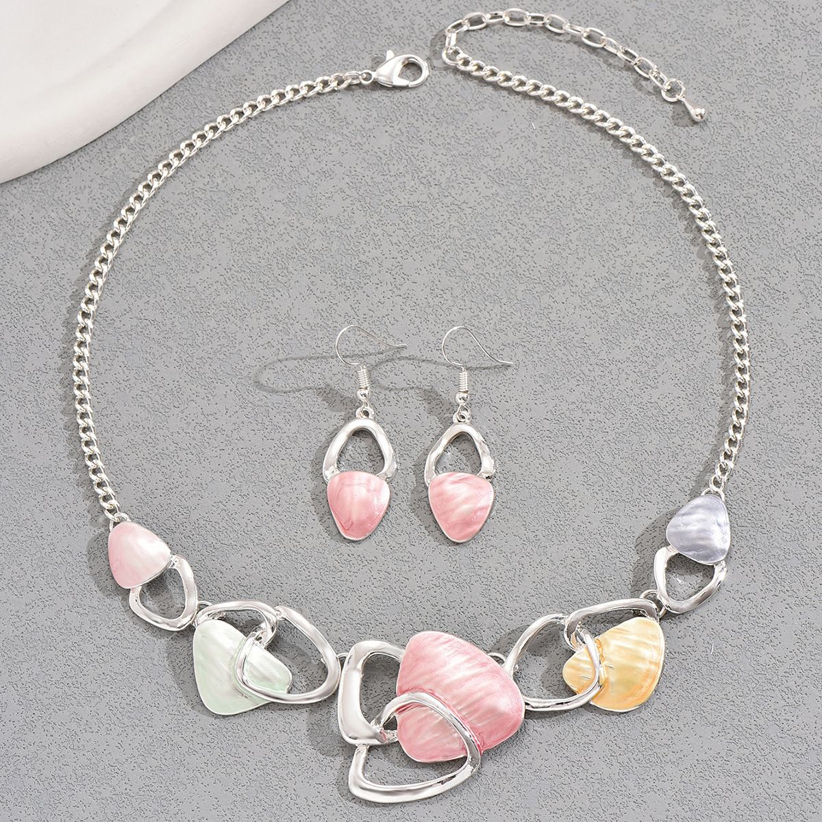 Hot selling new round drip oil necklace earring set with high-end earrings and irregular design collarbone chain_ipsvogv.com