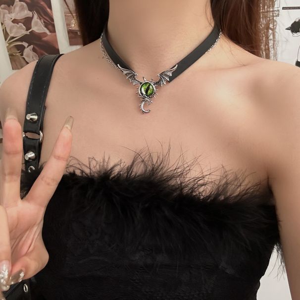 Unisex Dark Style Pattern Devil Eye Choker Necklace Female Niche Sweet Cool Neck Accessories Clavicle Chain Necklace Jewelry_ipsvogv.com