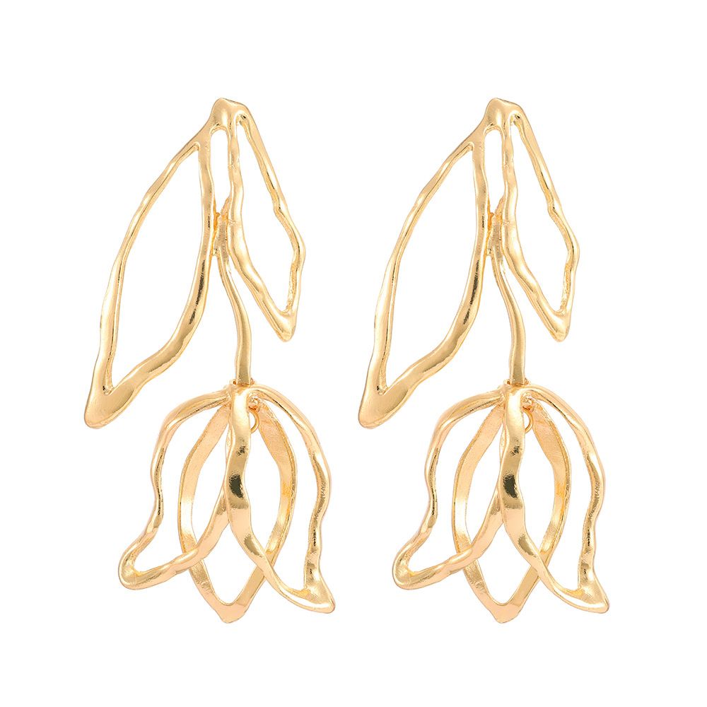 Fashion geometric metal shiny leaf personality earrings female net celebrity temperament all match high end earrings_ipsvogv.com