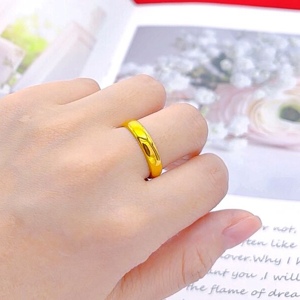 Sand Gold Ring Couple In Wedding Color, With Smooth Surface Plated Simulation That Will Not Fade For A Long Time._ipsvogv.com