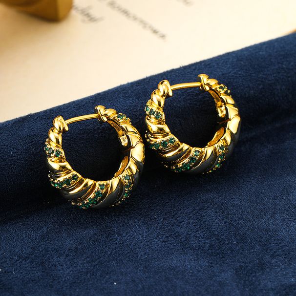 Light luxury temperament circle personality element circle, high-end feeling, green zirconium earrings, fashionable_ipsvogv.com