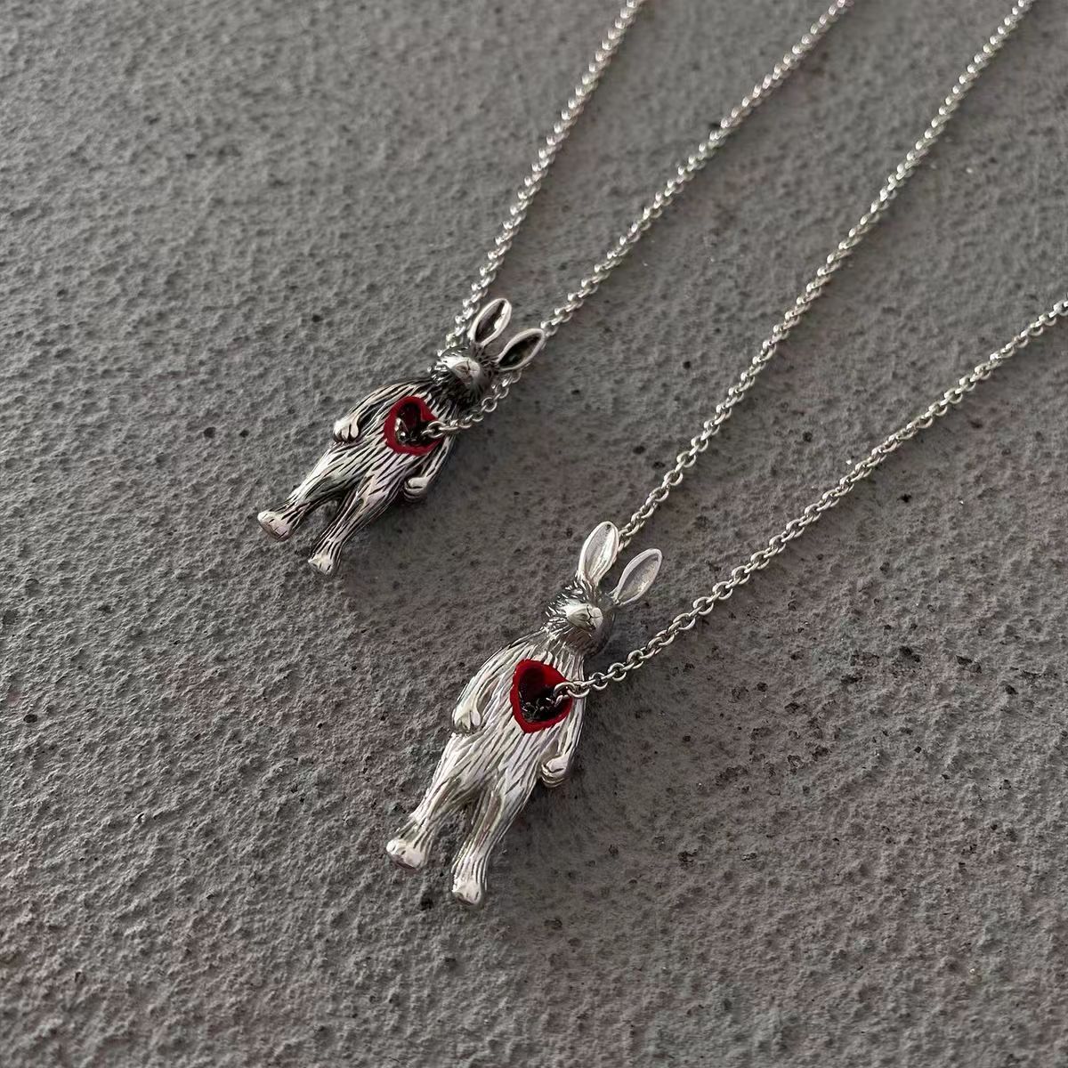 Retro Style Non Fading Lucky Rabbit Pendant Titanium Steel Necklace Men And Women Hip Hop Simple Accessories Sweater Chain_ipsvogv.com