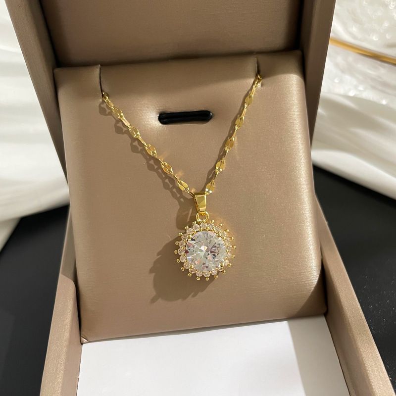 【 】 Round Personalized Fashion Light Luxury Temperament Gorgeous Full Diamond Necklace Women's Versatile Clavicle Chain_ipsvogv.com
