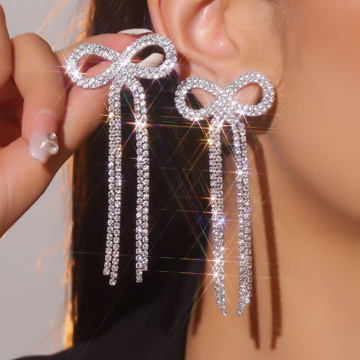 Direct Sales Popular Bow Long Tassel Earrings Fashionable Shiny Rhinestone Earrings_ipsvogv.com