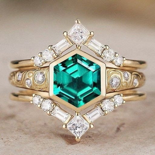 Sanjie's New Personalized Fashionable Hexagonal Green Diamond Women's Ring With A High-end Style And Temperament Set_ipsvogv.com