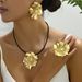 French minimalist flower necklace set with personalized pearl inlaid women's rings and earrings accessories_ipsvogv.com