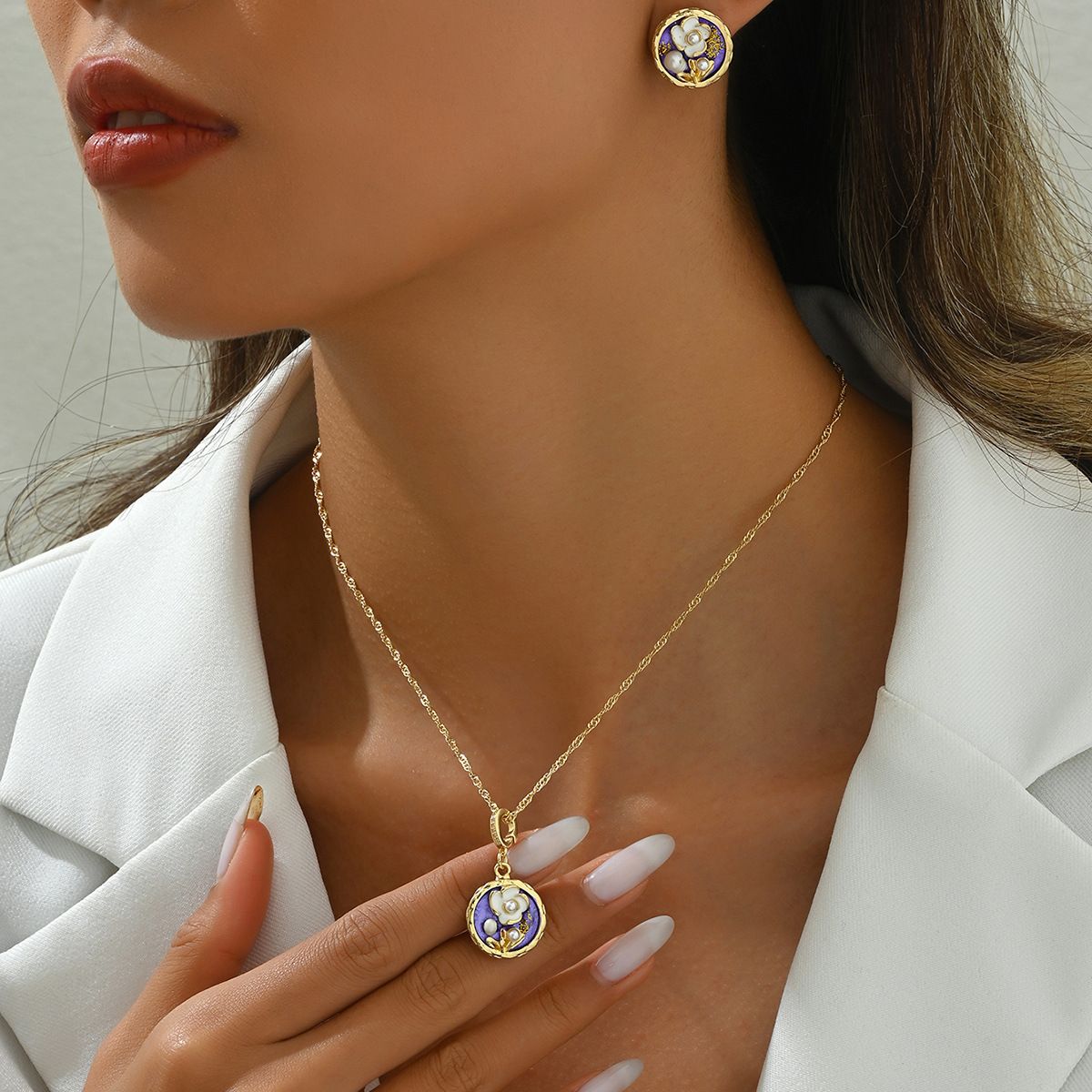 2024 New Style Women's Drip Oil Necklace Set with Pearl Inlay, Unique Flower Design, Versatile Earrings_ipsvogv.com