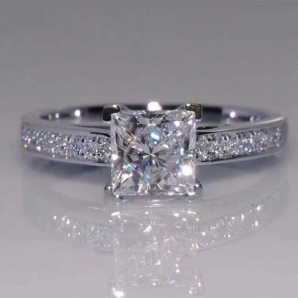 Princess Square Four Claw Moissanite Ring Square 1 Carat Diamond Ring Simple Proposal Wedding Female Ring_ipsvogv.com