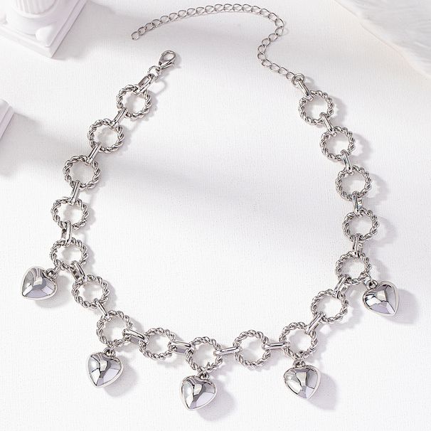 Qingdao Daiwei Jewelry 1 Simple Silver Heart Shaped Decorative Necklace Collar For Women_ipsvogv.com