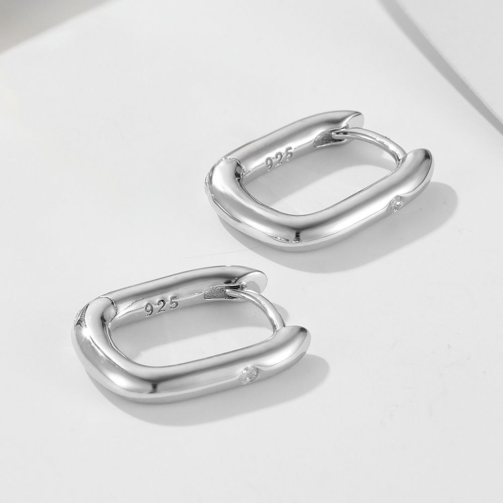 Women's Jewelry Cold Retro Geometric Glossy Oval U Shaped Sterling Silver Earrings Simple All Match Diamond Silver Ear Buckle Earrings_ipsvogv.com