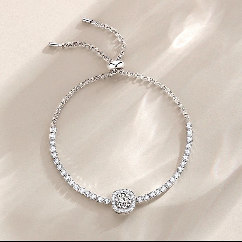 Women's Jewelry S925 Sterling Silver Moissanite Bracelet Starry Sky Square Bag One Carat Moissanite Pull Out Bracelet_ipsvogv.com