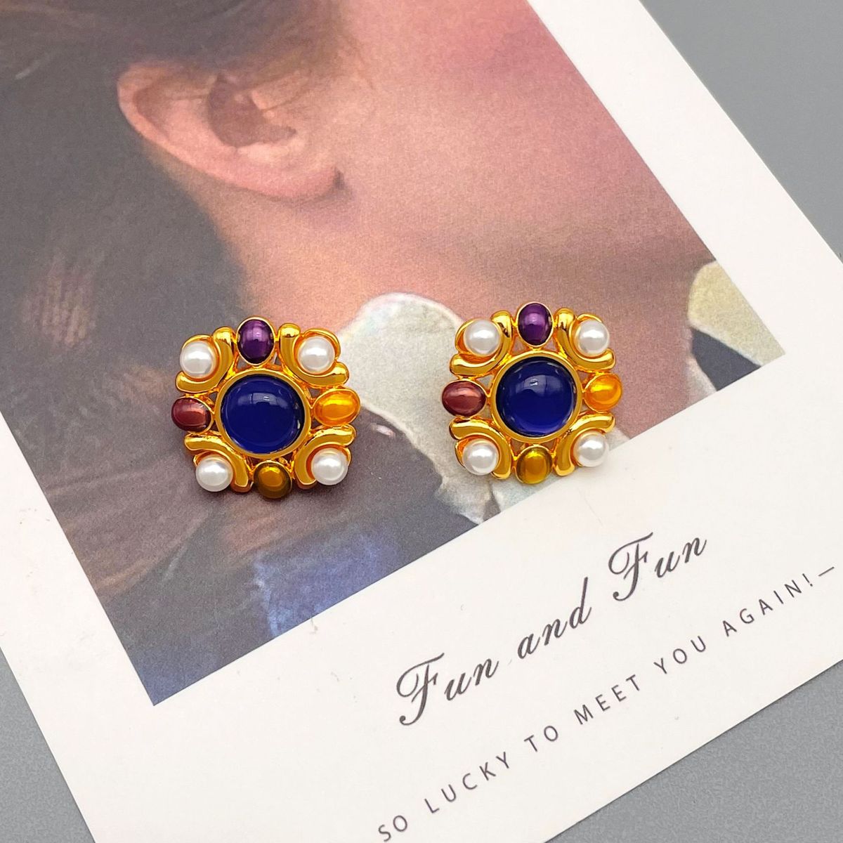 New Vintage colored glazed enamel pearl earrings with a fashionable and high-end feel_ipsvogv.com