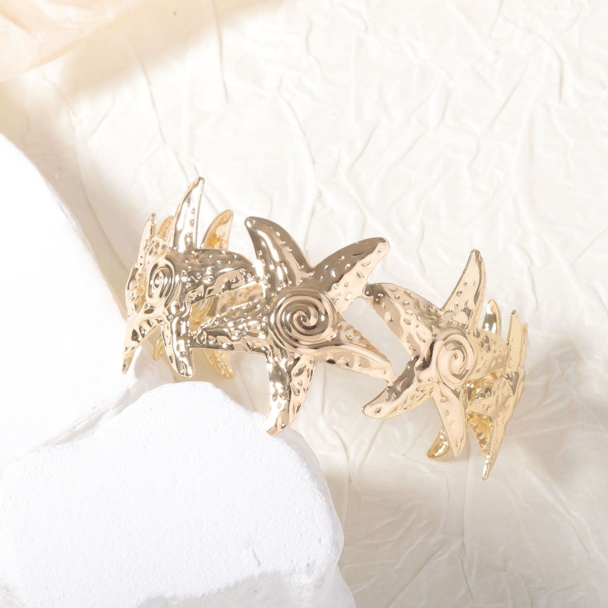 Personalized And Niche Design, Metal Starfish Open Mouth Women's Bracelet, Casual Vacation Style_ipsvogv.com