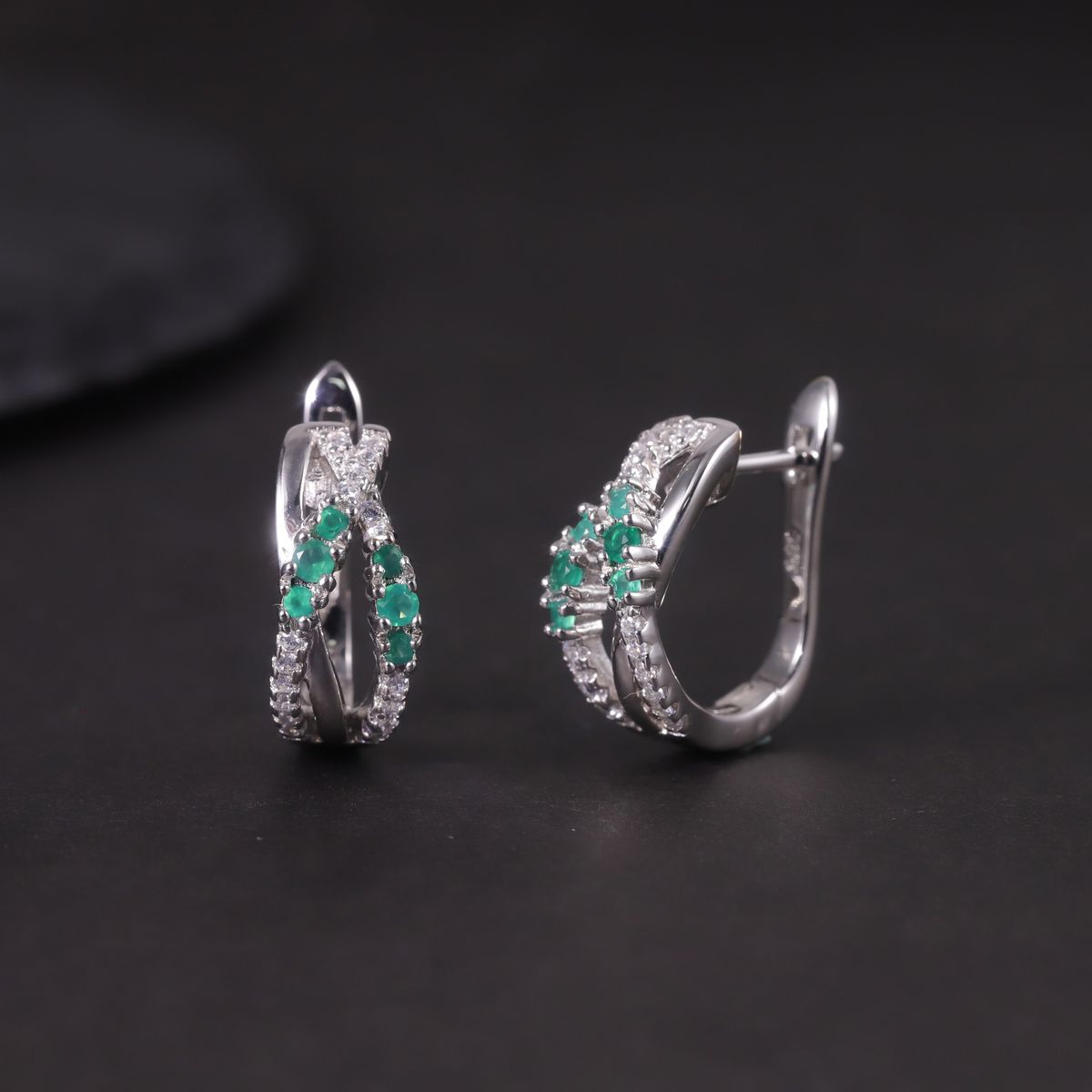 Niche Design Natural Diopside Earrings S925 Sterling Silver Cluster Inlaid Green Chalcedony Garnet Colored Gemstone Earrings_ipsvogv.com