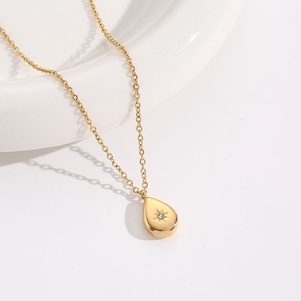 French high-end three-dimensional square brand eight pointed star diamond pendant with exquisite collarbone chain ins_ipsvogv.com