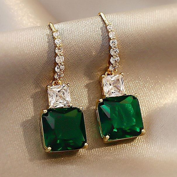 Cao Shi's earrings are fashionable, elegant, personalized, geometric, square, and diamond earrings for women_ipsvogv.com