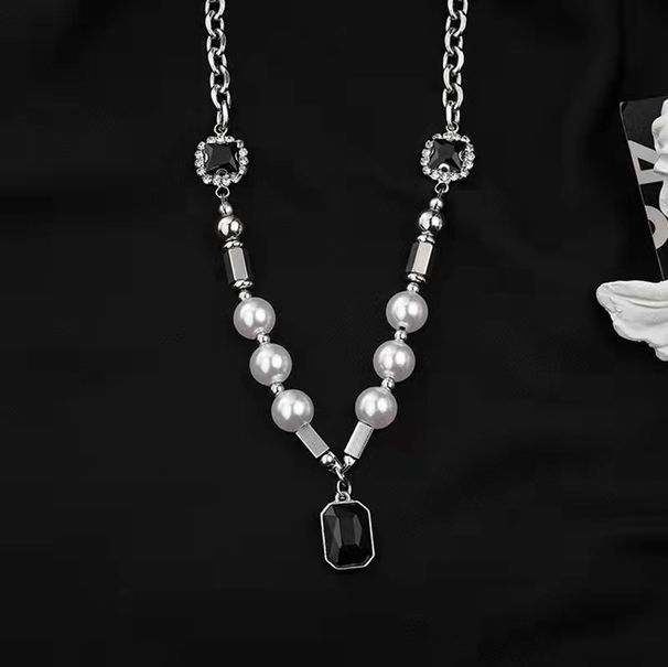 Unisex Black Gemstone Pendant Pearl Necklace Men's Trendy Hip Hop Light Luxury Niche Design Versatile Titanium Steel Couple Necklace_ipsvogv.com