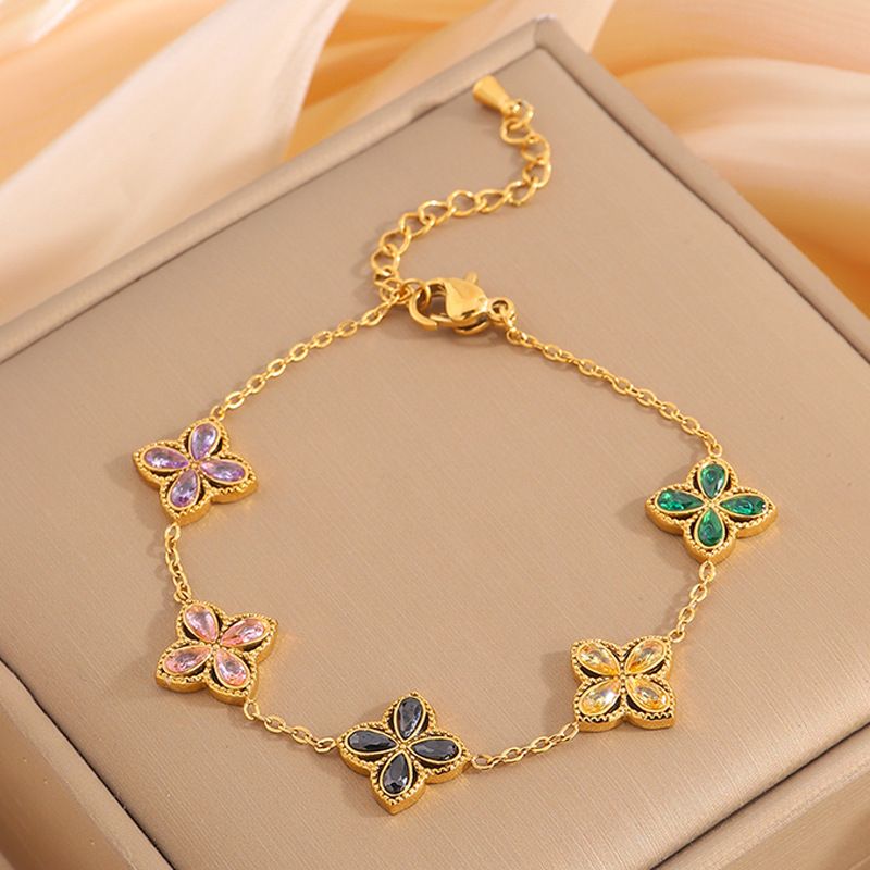 Women's Jewelry Fashion Zircon Lucky Clover Bracelet Light Luxury High End Sense No Fading Four Leaf Clover Bracelet High Version Hand Jewelry_ipsvogv.com