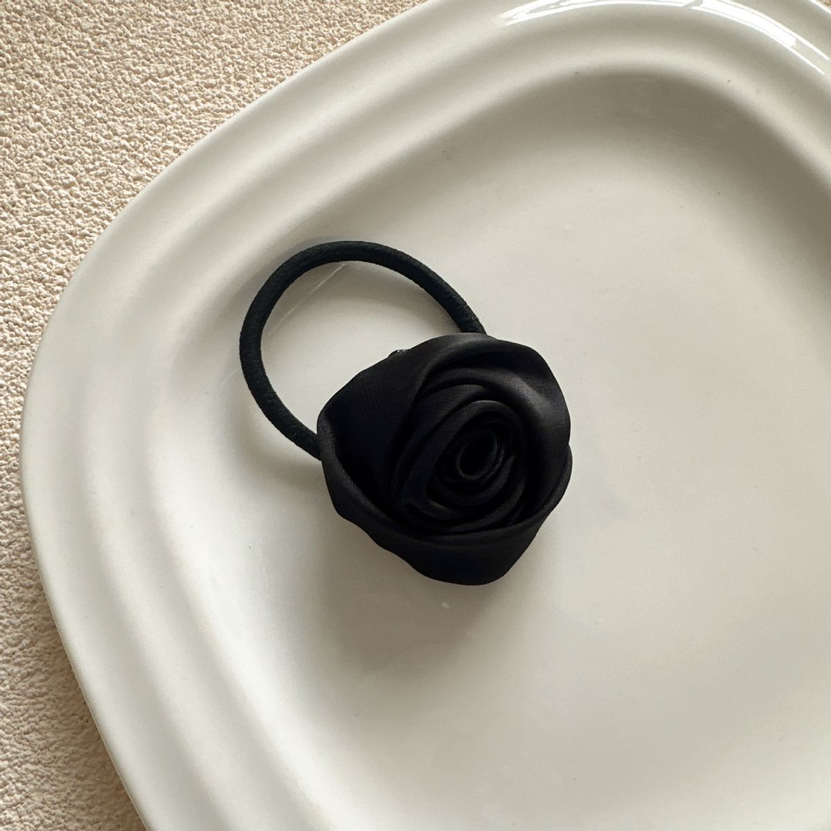 Haiyue Jewelry Korean New Rose Necklace Sweet Cool Girl Flower Tie Collarbone Chain Choker For Women_ipsvogv.com
