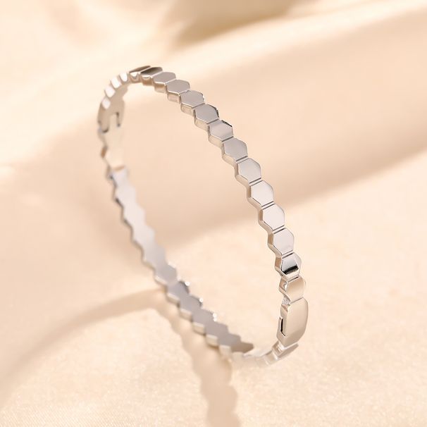 Korean Version Simple Titanium Steel Bracelet, Women's Honeycomb Geometric Versatile Personality, Light Luxury, Internet_ipsvogv.com
