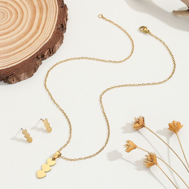Small Fresh Countryside Style Korean Edition Tassel Necklace Women's Set String Love Design Clavicle Chain Earrings_ipsvogv.com