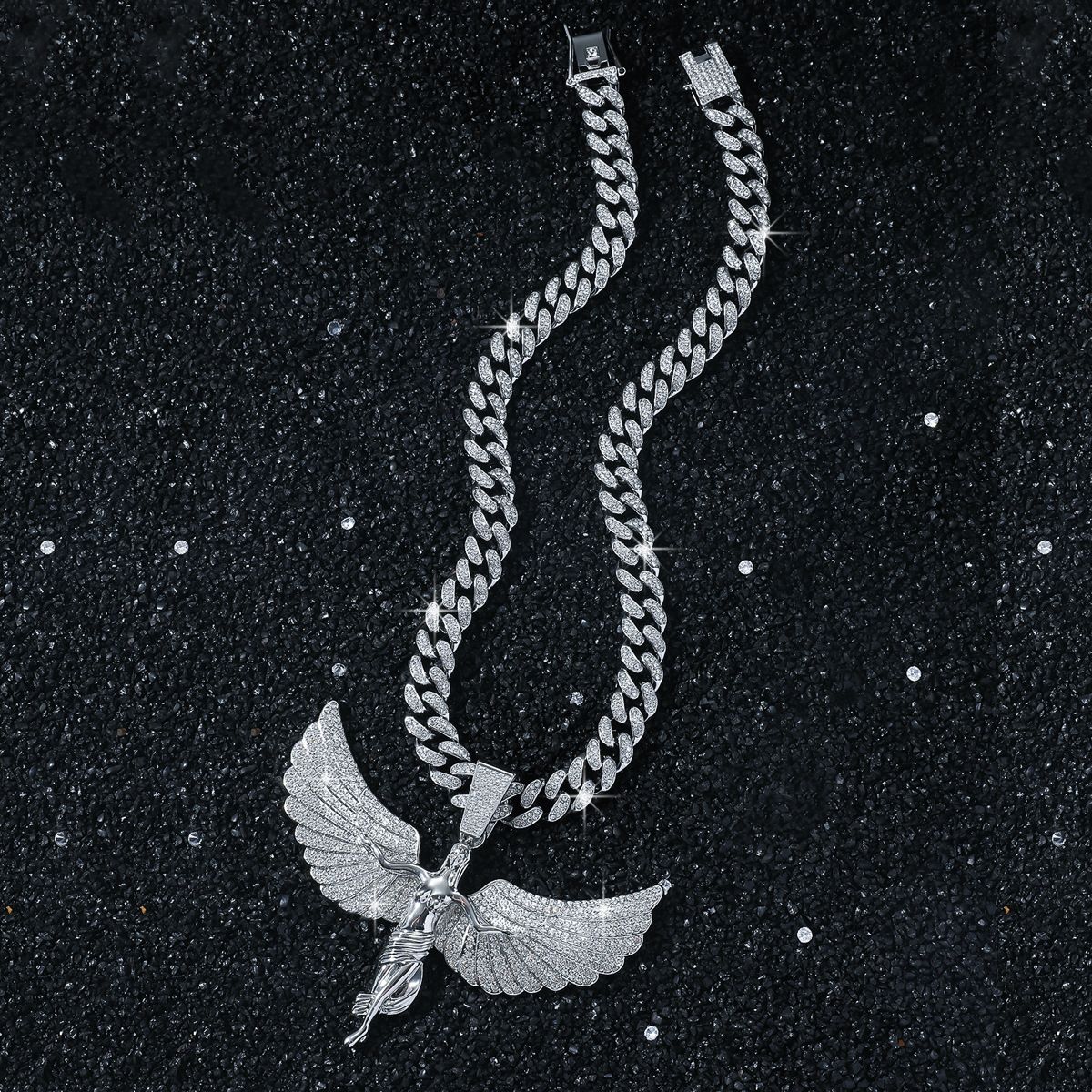 New Personalized Men's Full Diamond Chain Hip Hop Style Exaggerated Angel Wings Pendant Necklace_ipsvogv.com