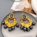 French exaggerated irregular pleated pearl tassel with a temperament personalized design sense, fashionable and earrings_ipsvogv.com