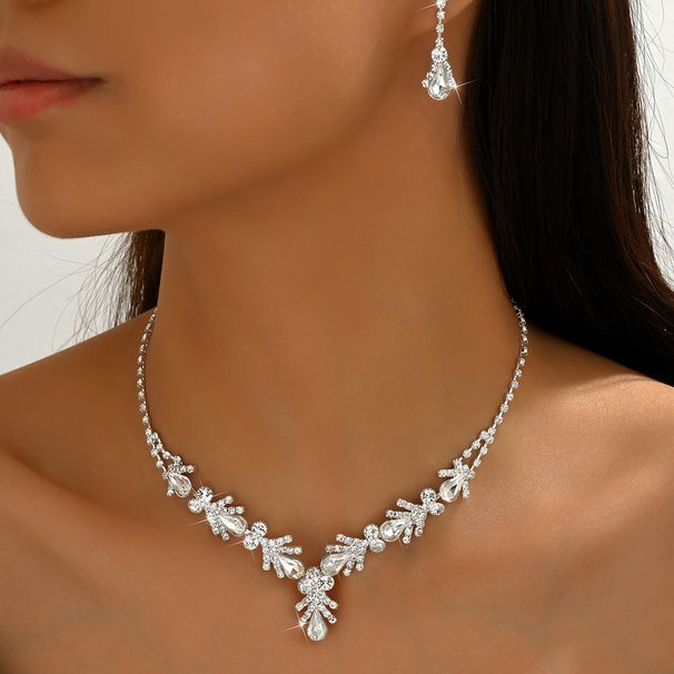 Trendy Jewelry Exquisite Crystal Rhinestone Necklace Earrings Dress Two-Piece Set_ipsvogv.com