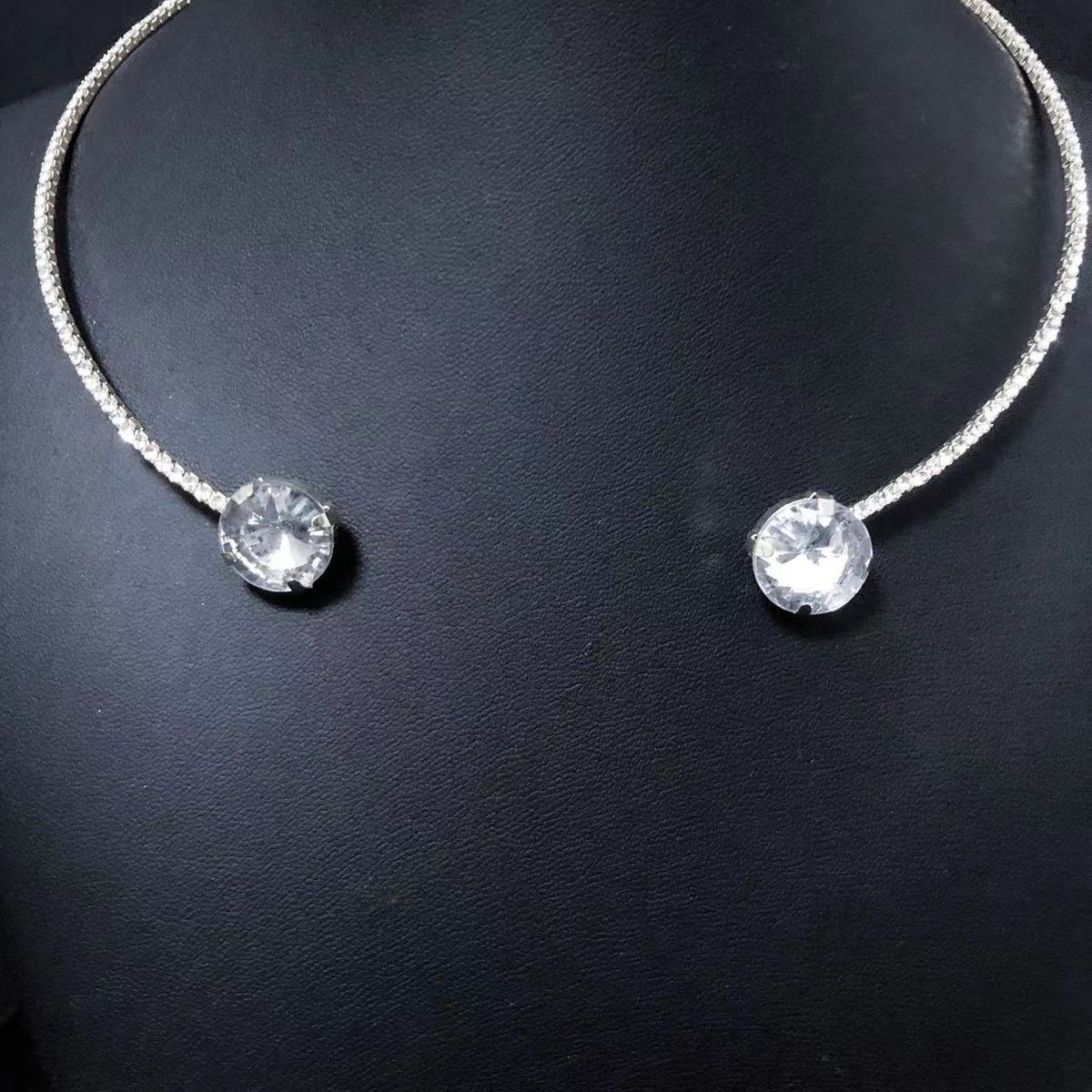 Personalized fashion accessories simple exaggerated geometric rhinestone CHOKER necklace_ipsvogv.com