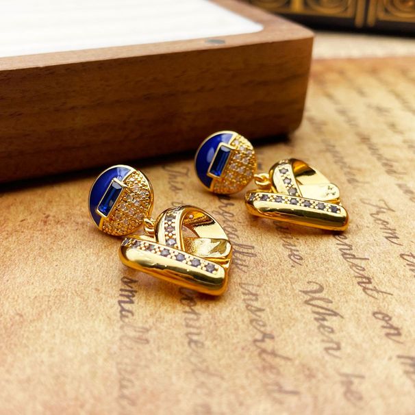French three-dimensional hollowed out lines, heart-shaped zirconium drop glaze earrings, niche temperament, and high-end_ipsvogv.com