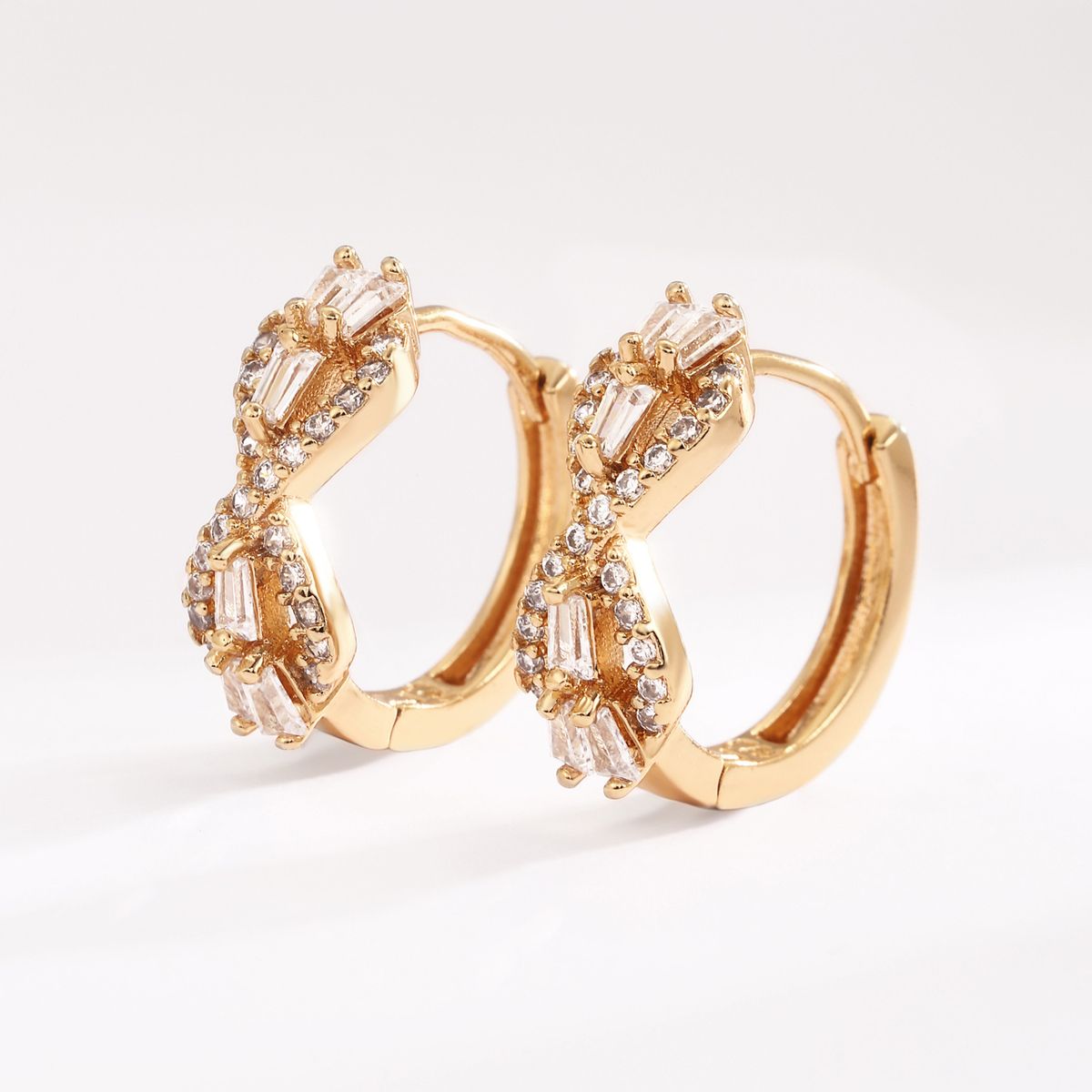 Women's Jewelry Copper Fashionable All Match 8 Shaped Zircon Earrings_ipsvogv.com