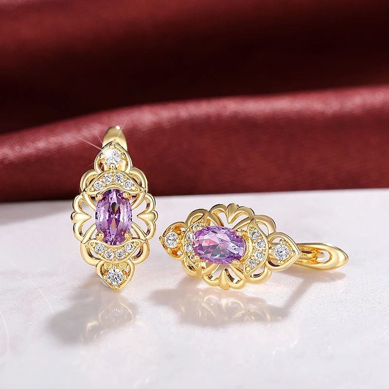 Cao Shi's Russian 2024 New Trendy Advanced Earrings with Hollow Design and Elegant Ear Buckles_ipsvogv.com
