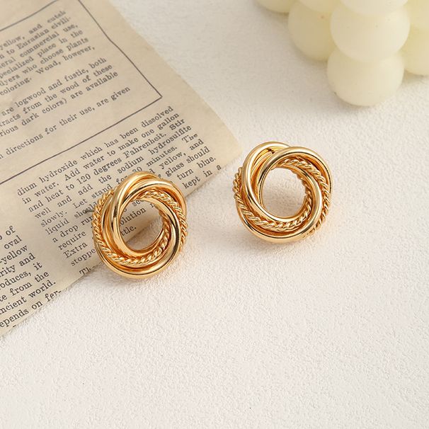 New Irregular Korean Style High-end Sense Elegant Drop Earrings Exaggerated Gold Studs_ipsvogv.com