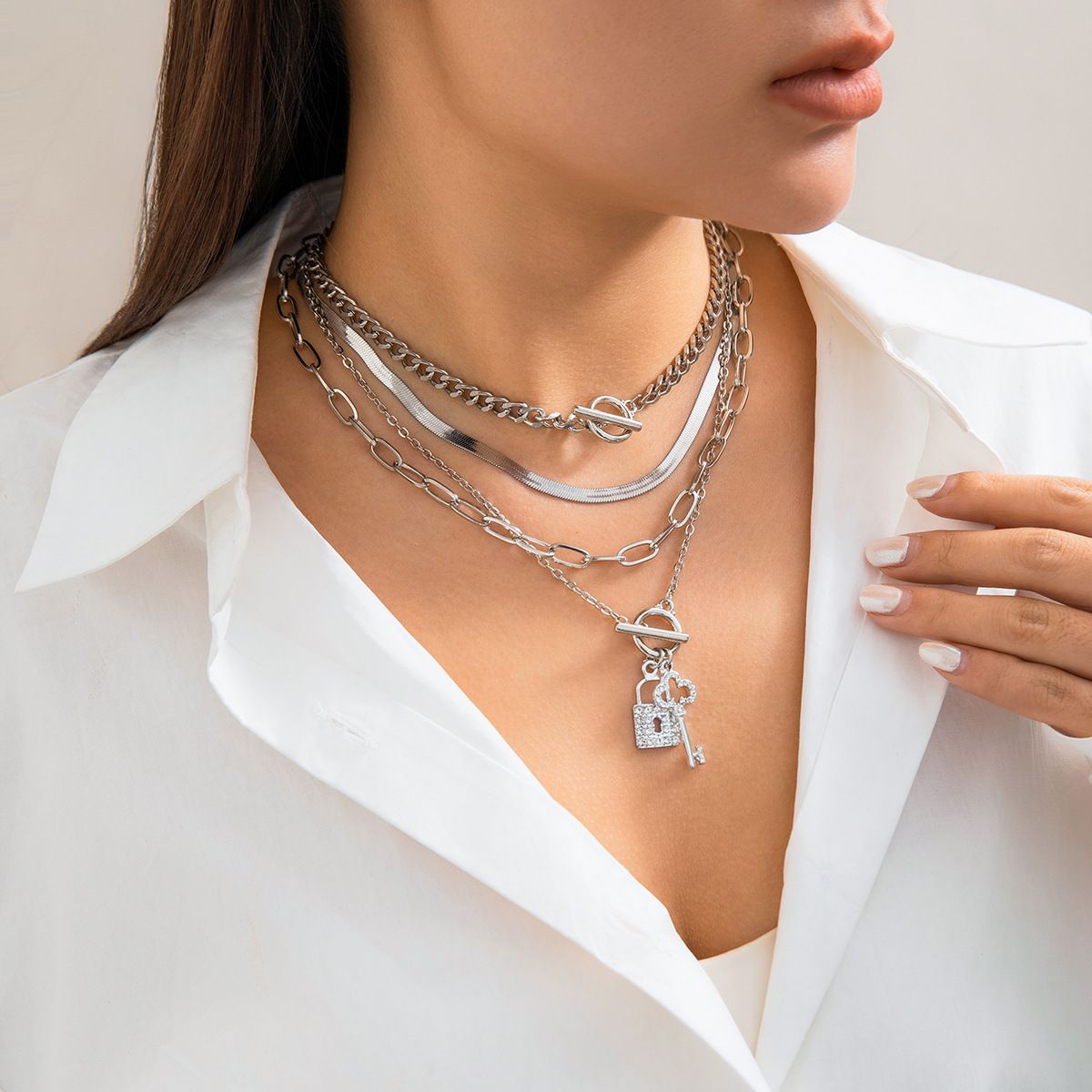 Luxury Jewelry With Diamond Set Lock Key Fashion Metal Snake Bone Chain Bracelet_ipsvogv.com