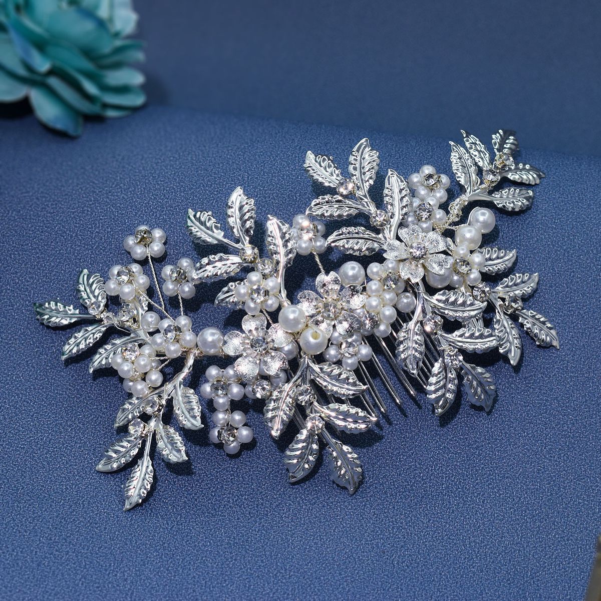Handmade Headdresses, Bridal Wedding Dress Hair Accessories, Rhinestone Pearl Hair Comb Performance Accessories_ipsvogv.com